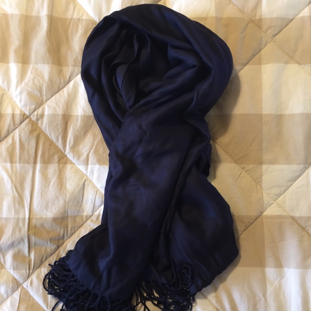 Collection 18 Elegant Blue Scarf